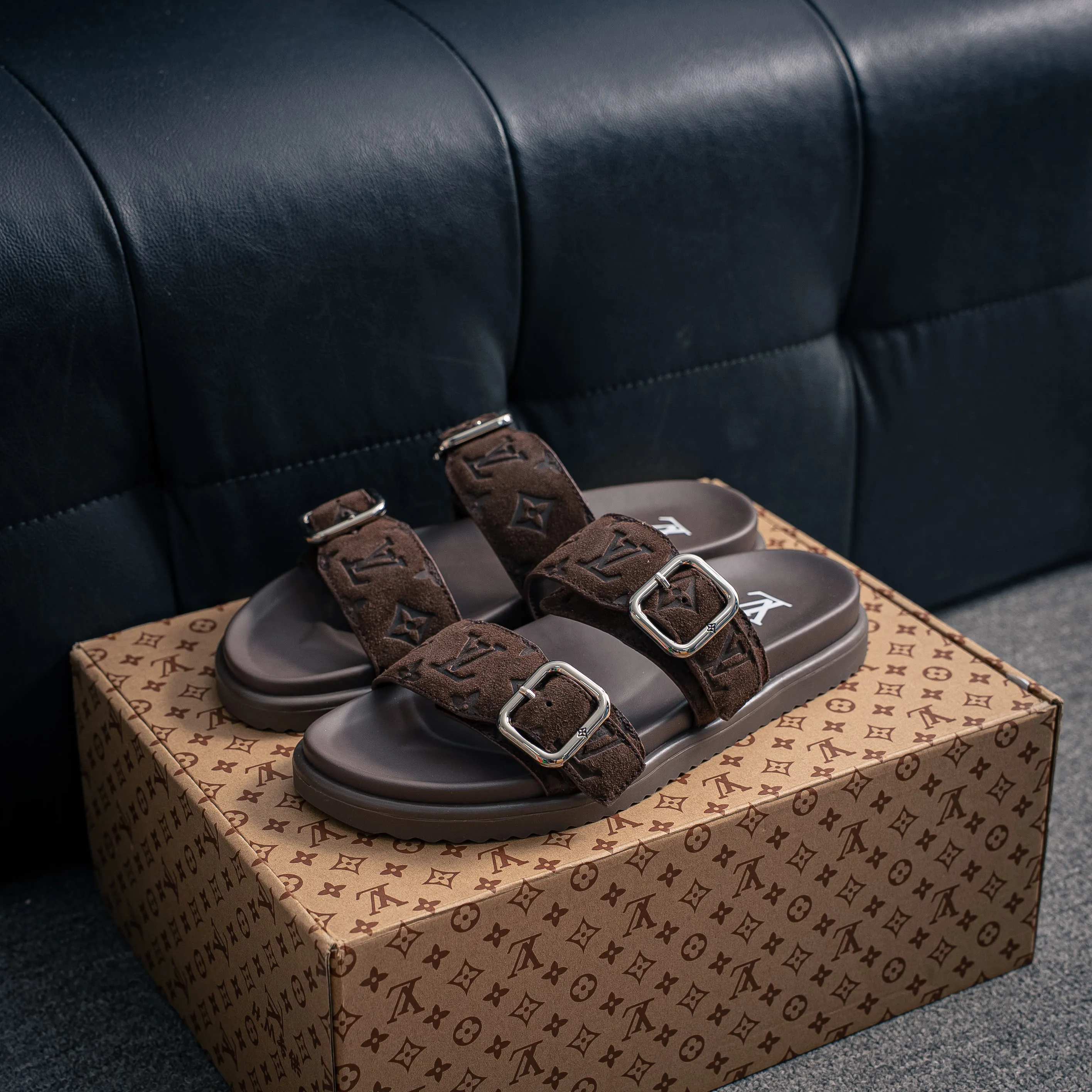 # LOUIS VUITTON ｜ 2026ss LOUIS VUITTON Venice Cowhide Leather Shoes Shoes Sandals 。 Cowhide Leather ，Shoes